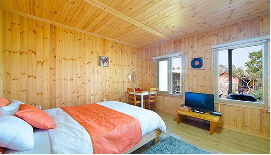 Gotjawal Geomunoreum Pension Чечжу Екстер'єр фото
